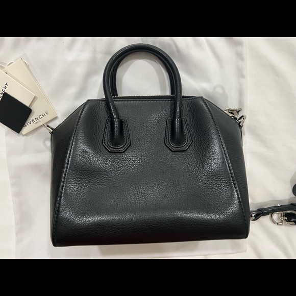 Givenchy Mini Antigona in Black Grained Leather - Picture 14 of 16